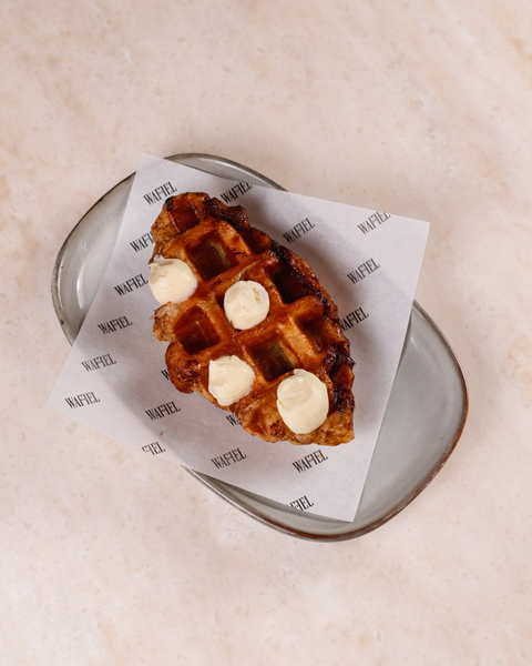 CINNAMON BUN WAFFEL