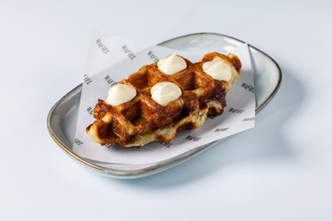 CINNAMON BUN WAFFEL